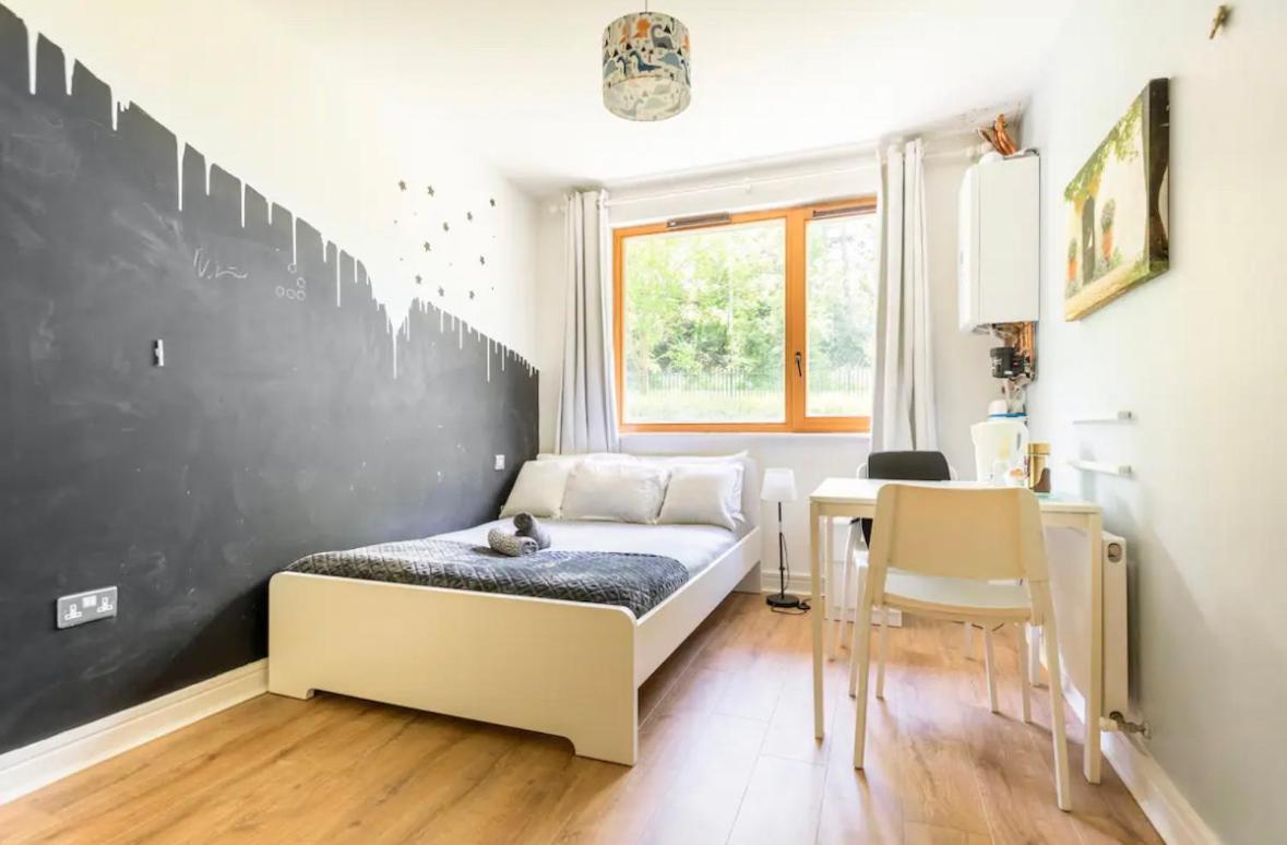 Spacious Room With Relaxing View Dublin Exterior photo